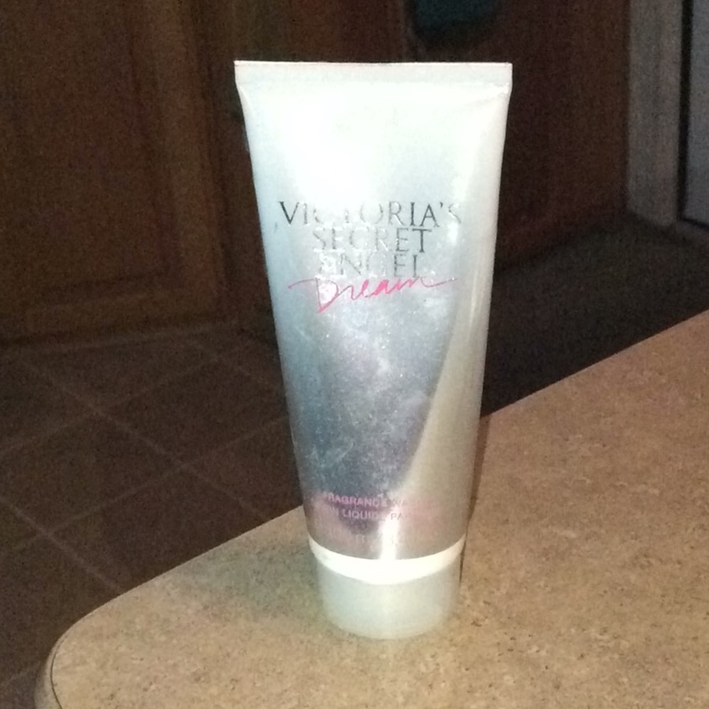 Victoria Secret Angel Dream body wash